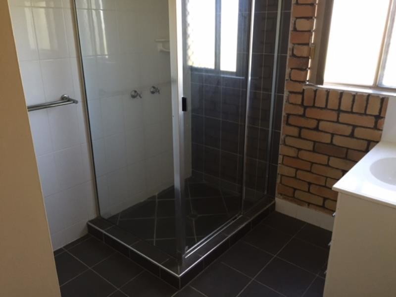 998-1002 Yaamba Road, Parkhurst QLD 4702